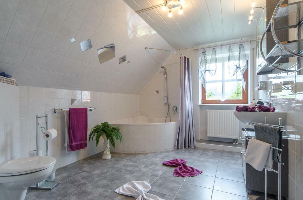 Haus Sonnenschein Appartement Goessweinstein Buitenkant foto